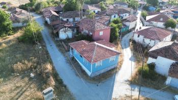 GÜVENAY - ÇORUM MECİTÖZÜ AŞŞAĞI KÖRÜNCEK KÖYÜ  SATILIK MÜSTAKİL EV