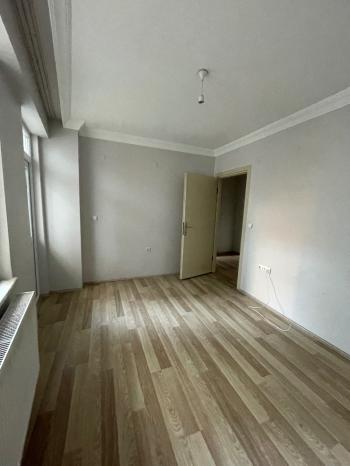 GÜVENAY - ÇORUM YENİYOL MAH. GAZİ PAŞA ORTAOKULU CİVARI KİRALIK 2+1 DAİRE