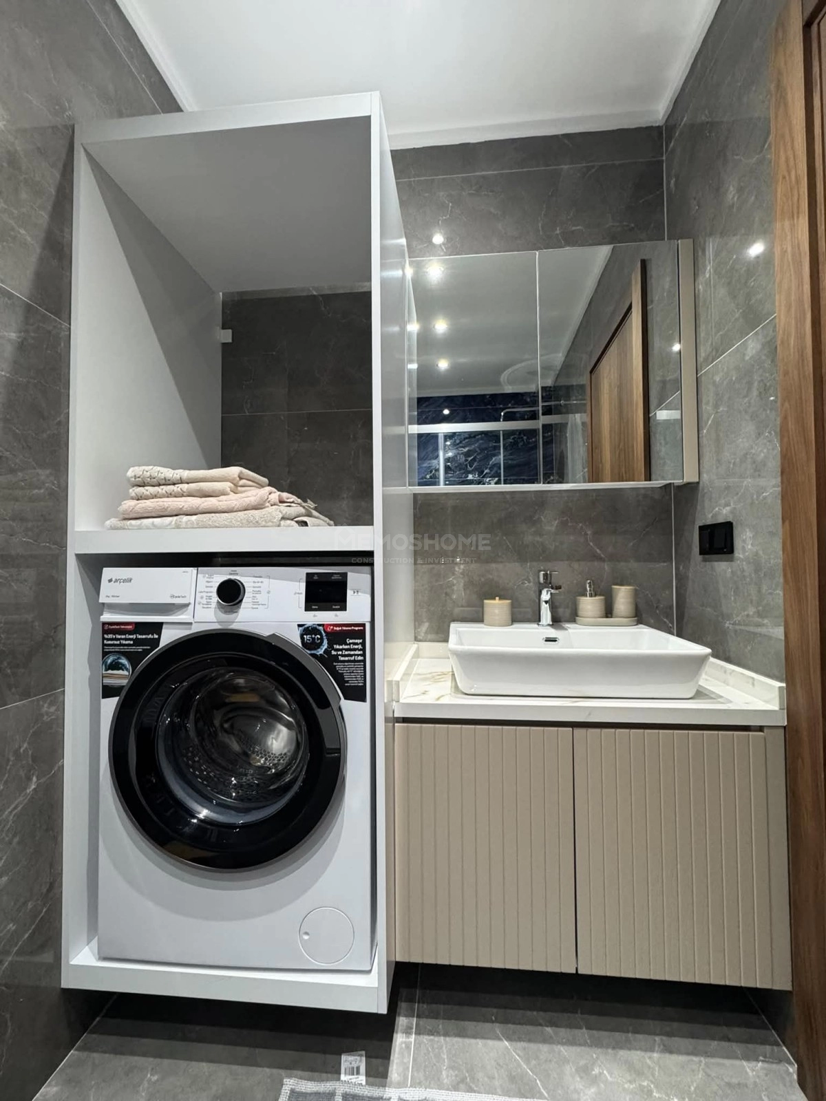 Armani Exclusive'de Kiralık Lüks 1+1