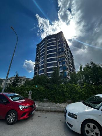 AFYON ÜÇOK EMLAKTAN UYDUKENT SELÇUKLU MAH KİRALIK LÜX GENİŞ 4+1 +TERAS LI DAİRE