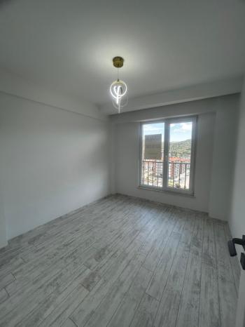 AFYON ÜÇOK EMLAKTAN UYDUKENT SELÇUKLU MAH KİRALIK LÜX GENİŞ 4+1 +TERAS LI DAİRE