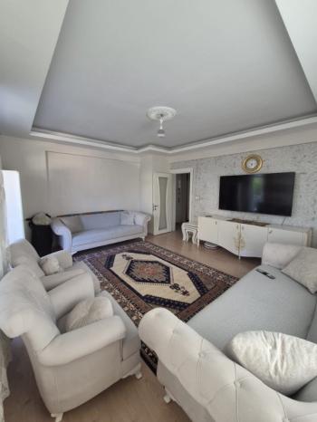 AFYON ÜÇOK EMLAKTAN ALİ İHSAN PAŞA MAH KİRALIK 3+1 TEMİZ BAKIMLI DAİRE