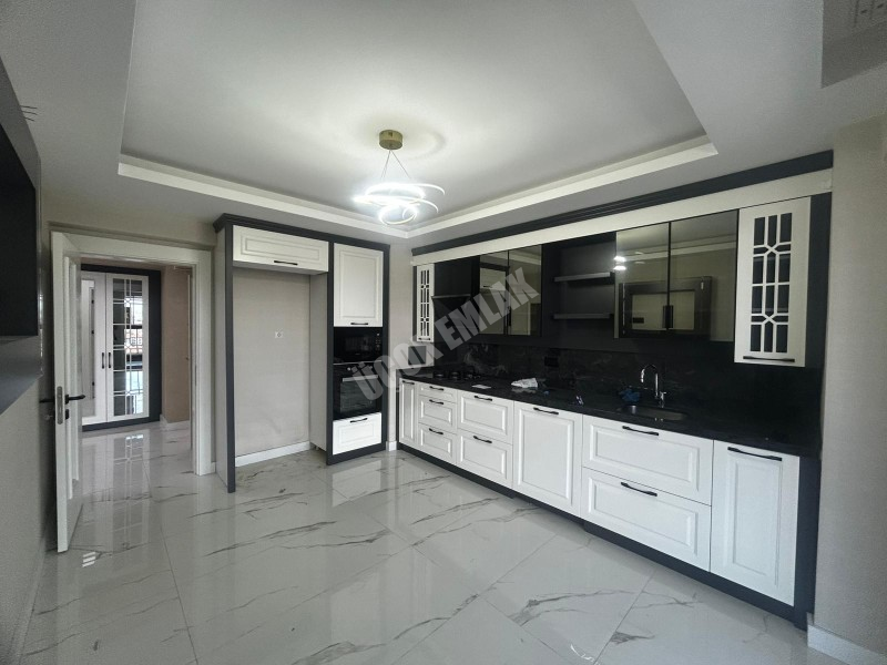 AFYON ÜÇOK EMLAKTAN UYDUKENT SELÇUKLU MAH KİRALIK LÜX GENİŞ 4+1 +TERAS LI DAİRE
