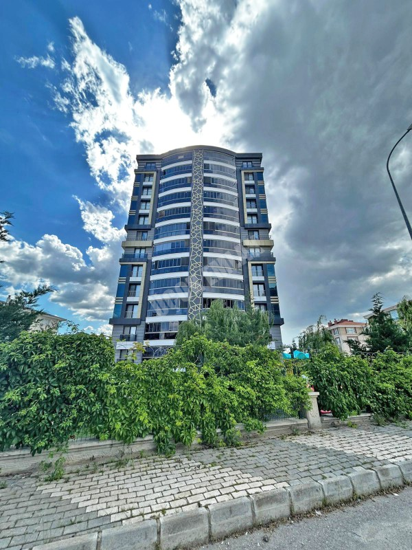 AFYON ÜÇOK EMLAKTAN UYDUKENT SELÇUKLU MAH KİRALIK LÜX GENİŞ 4+1 +TERAS LI DAİRE