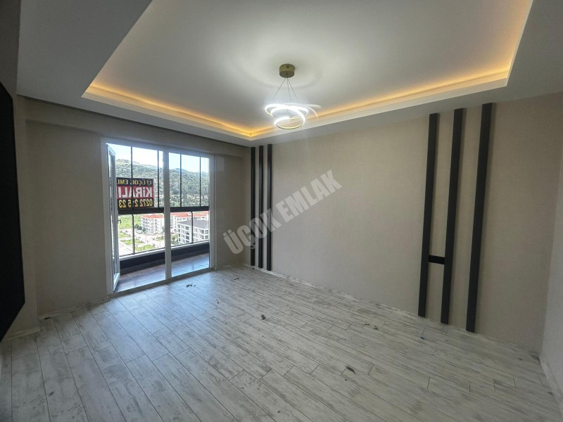 AFYON ÜÇOK EMLAKTAN UYDUKENT SELÇUKLU MAH KİRALIK LÜX GENİŞ 4+1 +TERAS LI DAİRE