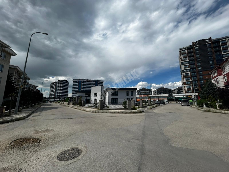 AFYON ÜÇOK EMLAKTAN UYDUKENT SELÇUKLU MAH KİRALIK LÜX GENİŞ 4+1 +TERAS LI DAİRE