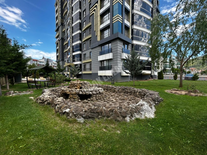 AFYON ÜÇOK EMLAKTAN UYDUKENT SELÇUKLU MAH KİRALIK LÜX GENİŞ 4+1 +TERAS LI DAİRE