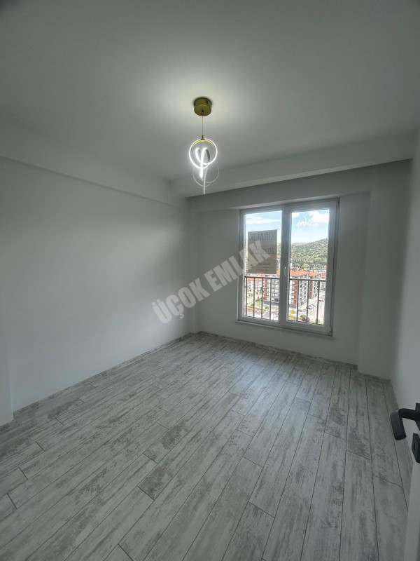 AFYON ÜÇOK EMLAKTAN UYDUKENT SELÇUKLU MAH KİRALIK LÜX GENİŞ 4+1 +TERAS LI DAİRE