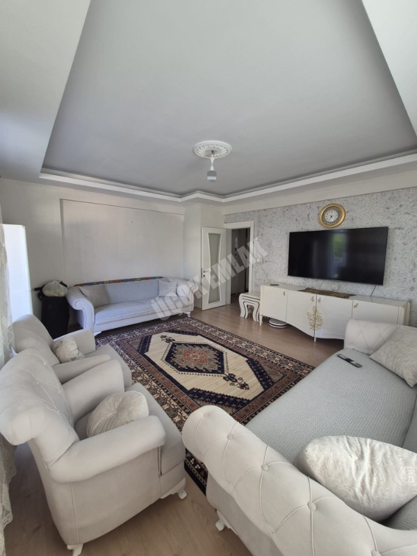 AFYON ÜÇOK EMLAKTAN ALİ İHSAN PAŞA MAH KİRALIK 3+1 TEMİZ BAKIMLI DAİRE