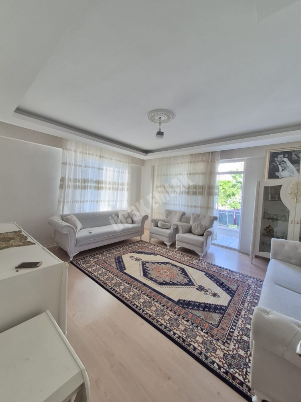 AFYON ÜÇOK EMLAKTAN ALİ İHSAN PAŞA MAH KİRALIK 3+1 TEMİZ BAKIMLI DAİRE