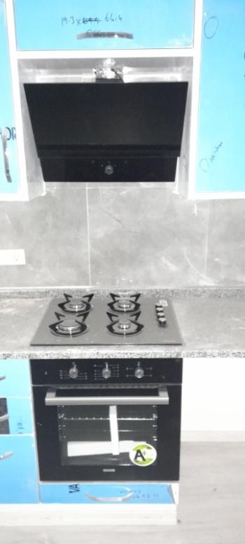 Antre Emlak'tan Satılık Bahçelievler'de Hastane Yanı Otoparklıi,Doğalgazlı Yüksek Giriş 1+1 Yeni Daire