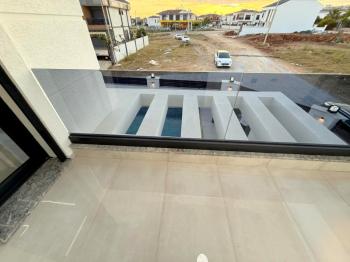 Didim'de Satılık Tam Müstakil 4+1 Villa