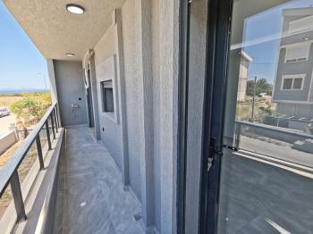 Didim Efeler Mahallesinde Satılık Sıfır 2+1 Asansörlü Kapalı Otoparklı Daire