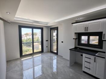 Didim Efeler Mahallesinde Satılık Sıfır 2+1 Asansörlü Kapalı Otoparklı Daire