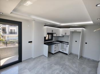Didim Efeler Mahallesinde Satılık Sıfır 2+1 Asansörlü Kapalı Otoparklı Daire