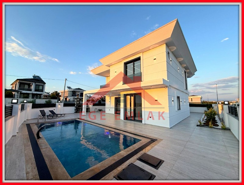 Didim'de Satılık Tam Müstakil 4+1 Villa