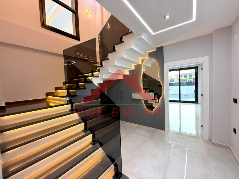 Didim'de Satılık Tam Müstakil 4+1 Villa