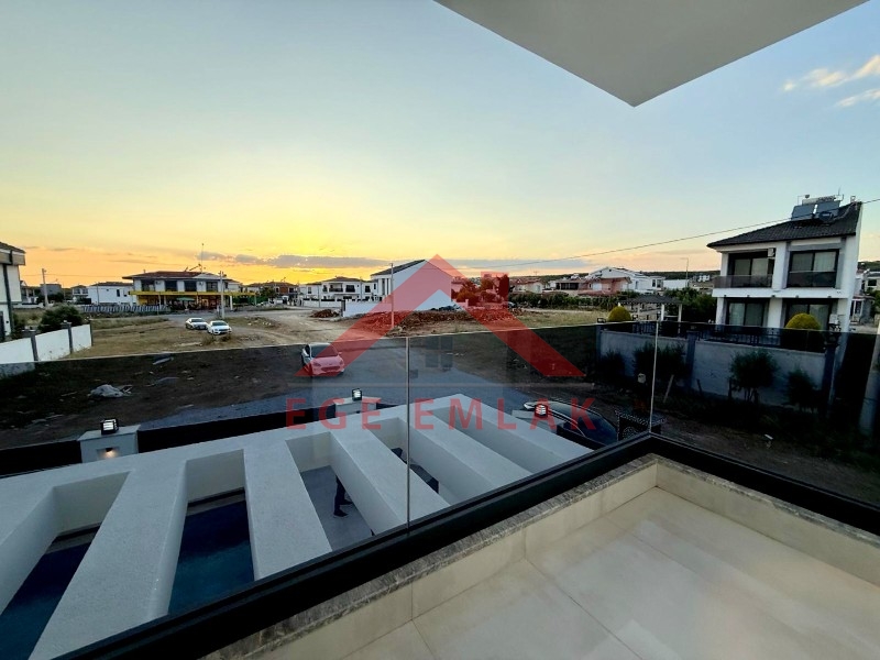 Didim'de Satılık Tam Müstakil 4+1 Villa