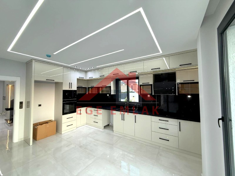 Didim'de Satılık Tam Müstakil 4+1 Villa