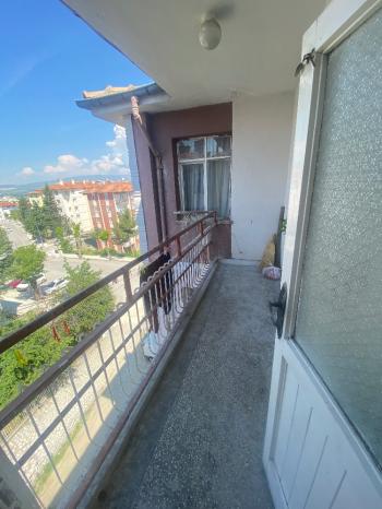 GÜVENAY - ÇORUM MİMARSİNAN TÜRKİYEM İLKOKULU CİVARI SATILIK DAİRE