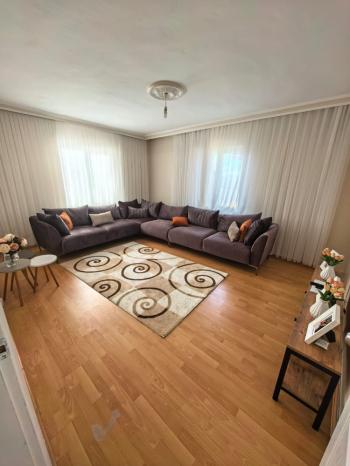 GÜVENAY - ÇORUM KALE MAH. MUTLU CADDESİ CİVARI 3+1 SATILIK DAİRE