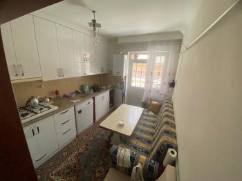 GÜVENAY - ÇORUM KALE MAH. MERAM SOKAKLARDA  3+1 SATILIK DAİRE 