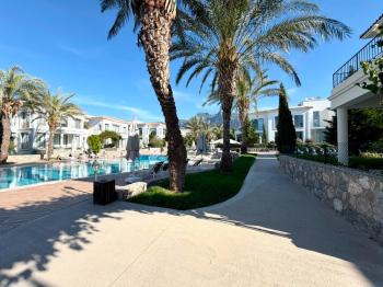 Girne Alsancak Kıbrıs Town Houses Havuz Manzaralı Özel Bahçeli Satılık 2+1 Daire