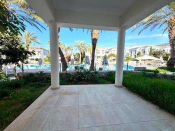 Girne Alsancak Kıbrıs Town Houses Havuz Manzaralı Özel Bahçeli Satılık 2+1 Daire