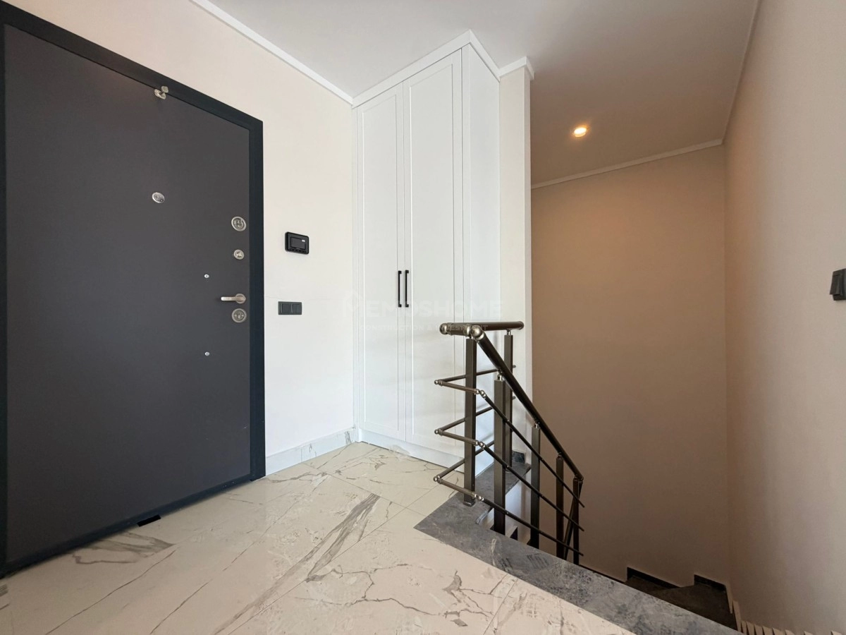 Luxury 3+1 Duplex Near Sea
