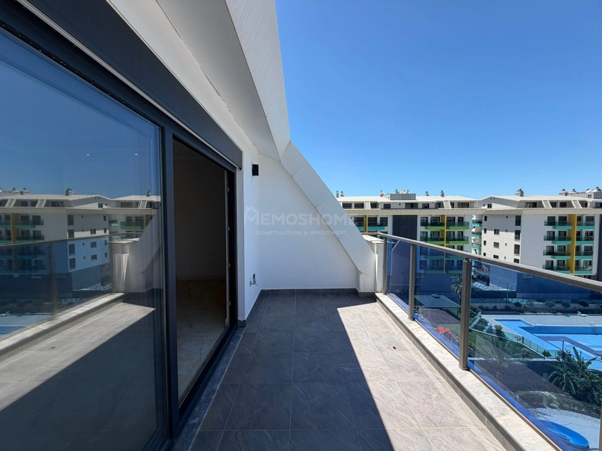 Luxury 3+1 Duplex Near Sea
