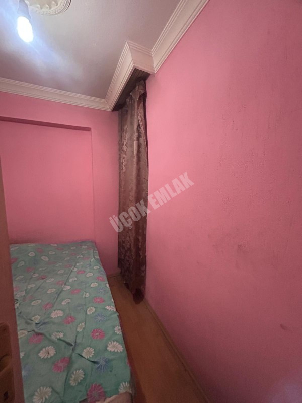 AFYON ÜÇOK EMLAKTAN ESENTEPE MAH KİRALIK TEMİZ BAKIMLI 2+1 DAİRE