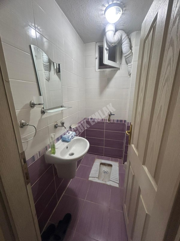 AFYON ÜÇOK EMLAKTAN ESENTEPE MAH KİRALIK TEMİZ BAKIMLI 2+1 DAİRE