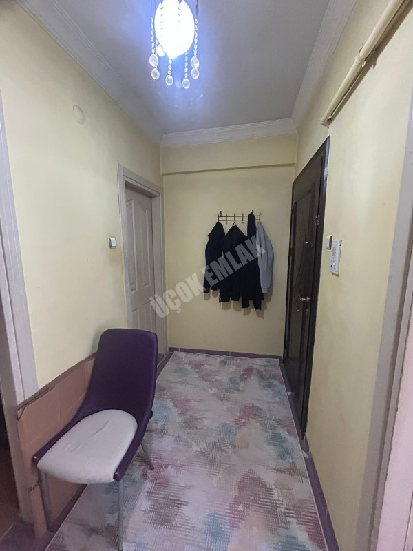 AFYON ÜÇOK EMLAKTAN ESENTEPE MAH KİRALIK TEMİZ BAKIMLI 2+1 DAİRE