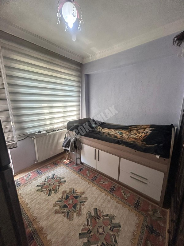 AFYON ÜÇOK EMLAKTAN ESENTEPE MAH KİRALIK TEMİZ BAKIMLI 2+1 DAİRE