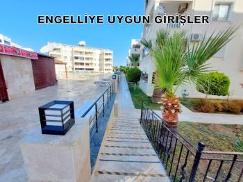 Didim Çamlık'ta Ünlü Royal Marina Complex İçinde Satılık Havuz Gören Eşyalı Giriş Kat Daire