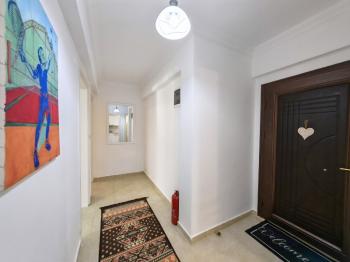 Didim Çamlık'ta Ünlü Royal Marina Complex İçinde Satılık Havuz Gören Eşyalı Giriş Kat Daire