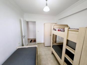 Didim Çamlık'ta Ünlü Royal Marina Complex İçinde Satılık Havuz Gören Eşyalı Giriş Kat Daire