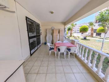 Didim Çamlık'ta Ünlü Royal Marina Complex İçinde Satılık Havuz Gören Eşyalı Giriş Kat Daire