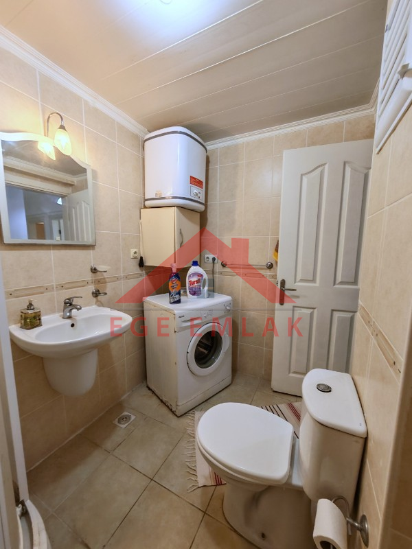 Didim Çamlık'ta Ünlü Royal Marina Complex İçinde Satılık Havuz Gören Eşyalı Giriş Kat Daire