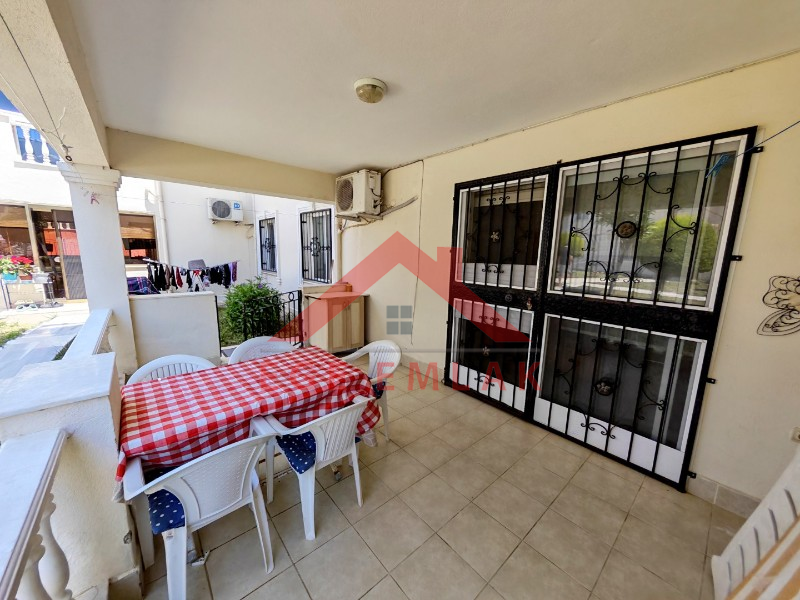 Didim Çamlık'ta Ünlü Royal Marina Complex İçinde Satılık Havuz Gören Eşyalı Giriş Kat Daire