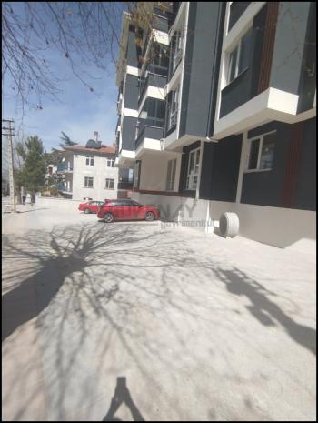 GÜVENAY - ÇORUM BAHÇELİEVLER  KARŞIYAKA 1.CADDESİ ÜZERİ 3+1 SATILIK DAİRE