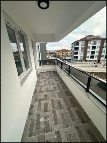 GÜVENAY - ÇORUM ULUKAVAK MAH. DOĞA KOLEJİ ALTI SATILIK 2+1 DAİRE