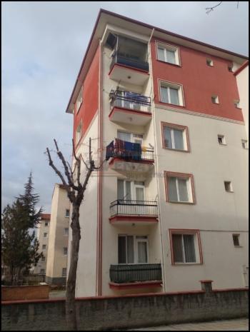 GÜVENAY - ÇORUM MİMARSİNAN MİMARSİNAN CAMİİ KARŞISI 4+1 BAKIMLI SATILIK DAİRE 