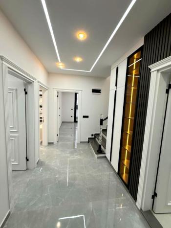 Didim'in En Sade Ve Şık Satılık Villası