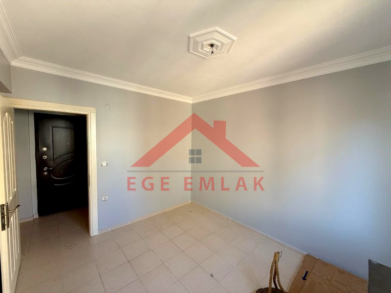 Efeler Mahallesinde 3+1 Ayrı Mutfaklı Kiralık Daire