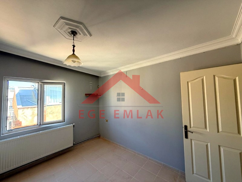 Efeler Mahallesinde 3+1 Ayrı Mutfaklı Kiralık Daire