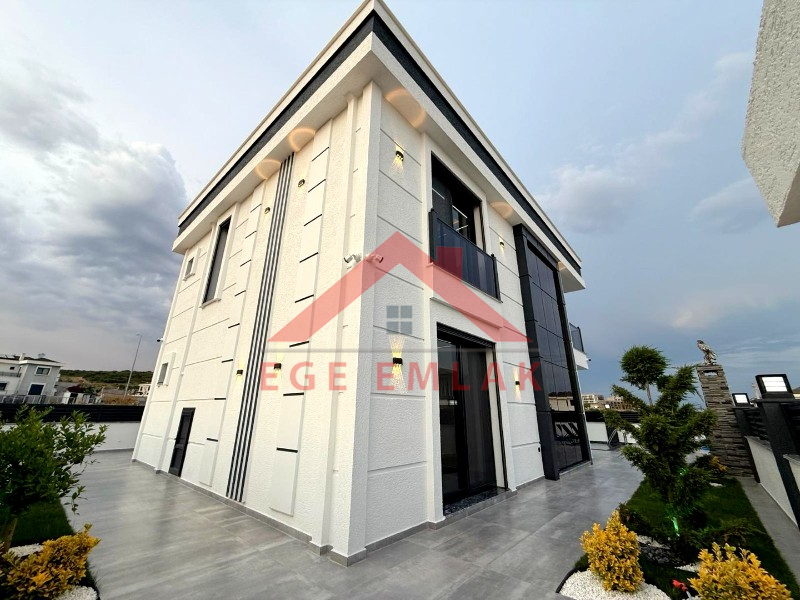 Didim'in En Sade Ve Şık Satılık Villası