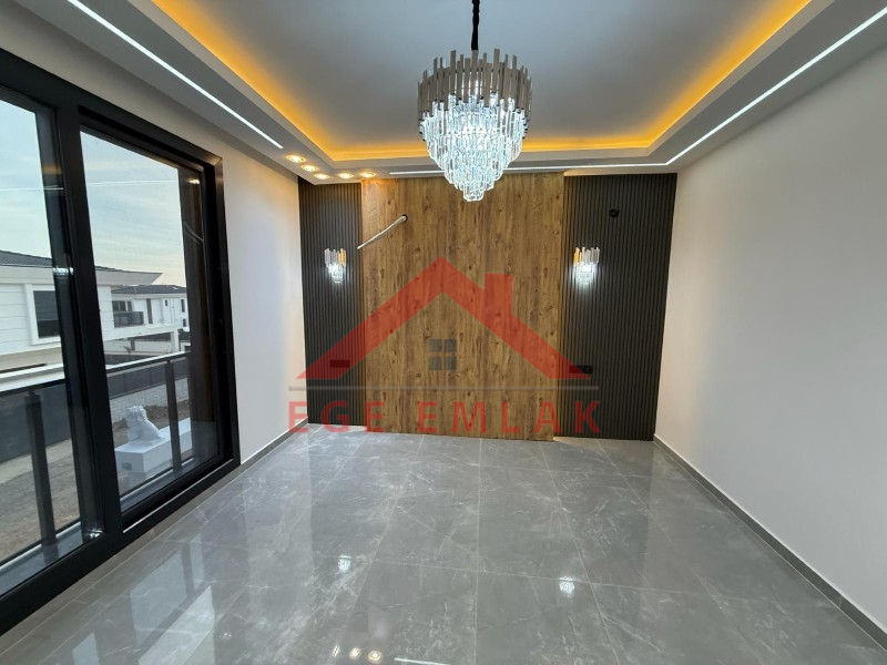 Didim'in En Sade Ve Şık Satılık Villası