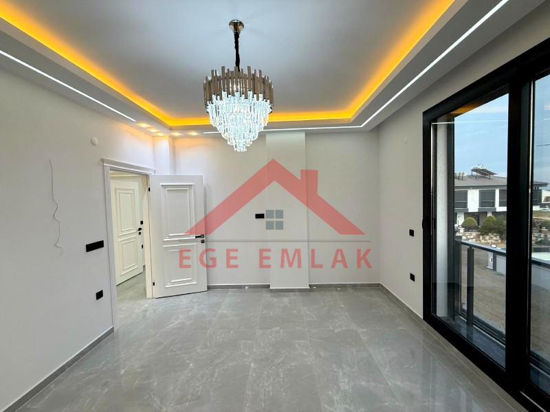 Didim'in En Sade Ve Şık Satılık Villası