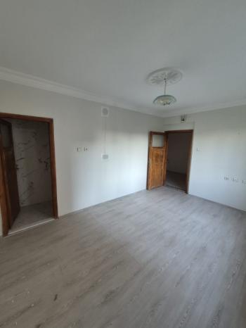 AFYON ÜÇOK EMLAKTAN ALİ İHSAN PAŞA MAH KİRALIK 3+1 TEMİZ BAKIMLI DAİRE